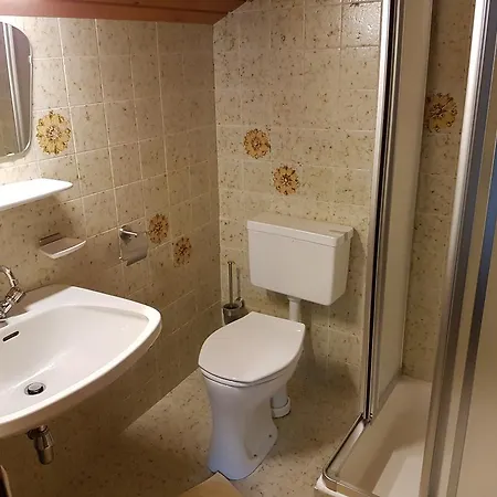 Griesshof ノイシュティフト・イム・シュトゥーバイタール